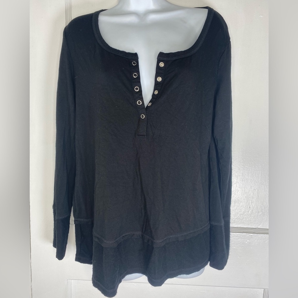 JOSIE NATORI Black Button-Down Fireside Henley Women's Top